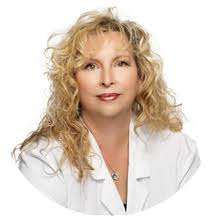 Amber Woodfield's Instagram, Twitter & Facebook