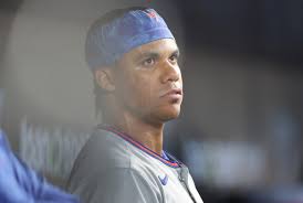 Who the Mets gave up in order to acquire Robinson Cano and Edwin Diaz