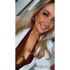 Millie Johns's Instagram, Twitter & Facebook