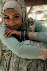 I Really Like The Color Scheme And Pattern Beautiful Hijab Beauty Women
