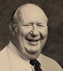 Class of '74 table wins raffle at alumni golf outing