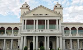 Majelis hakim memutuskan untuk menunda melanjutkan. Malaysiakini Death In Custody High Court To Rule On Coroner S Move To Withhold Documents