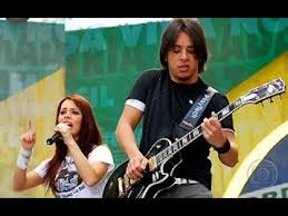 Em 2006 gravaram o décimo quinto álbum e atingiram a marca de 15 milhões de discos. Sandy Junior Replay Brazilian Day 2006 Youtube