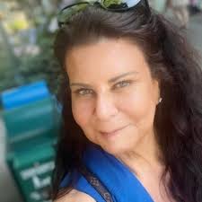 Suzanne Trevisan (@SuzanneTrevisan)