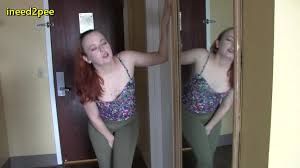 Pee Desperation: Wetting yoga pants - video 2 - ThisVid.com