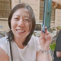 100+ profili “Jada”