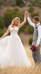 Vera Wang Donates Bridal Couture Dresses To Veterans Bridal Bridalcouture Couture Essense Of Australia Wedding Dresses Boho Wedding Dress Wedding Dresses