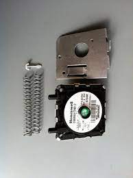 However, before changing the pcb we decided to check the air pressure switch (aps). Potterton Prima Profile Air Pressure Switch Gas Parts Gas Boiler Spares Parts