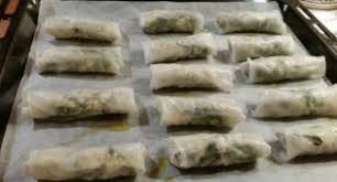 La carta di riso (bành tràng) o pasta wonton, è una sfoglia fine, trasparente e dalla forma rotonda. Involtini In Carta Di Riso Croccanti Vegblogger Vegolosi It