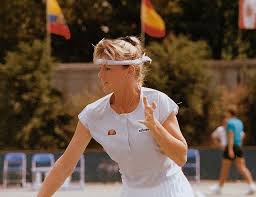 Az elődöntőben léphet pályára szerda hajnalban babos tímea és a francia kristina mladenovic kettőse az ausztrál. Pin On Tennis S Greatest Headbands