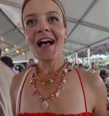 MONA STACY ⭐️✨