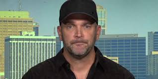 Blake Shelton's guitarist