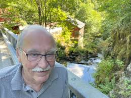 Politikk og samfunn, Asker