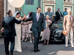 — она очень сдержанный, глубокий, талантливый человек. Syn Vasiliya Lanovogo Zhenilsya Ekspress Gazeta