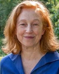 Mary Newell's Instagram, Twitter & Facebook