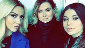 Hadise Kardesini Affetmedi Sosyal Medya Yuzler Yuz Maskeleri