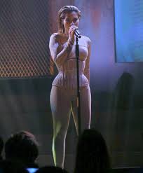 Cleo Pires ousa com lingerie nude em novo pocket show no Rio. Fotos! -  Purepeople