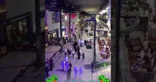 الهنوف عبدالله مع ممثله واعلامية في الكويت landmarks times square avenues