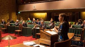Ze vergaderen één dag in de week: Landbouw Verkiezingen Column Eerste Kamer En Schouten Zitten In De Verkeerde Rol Veld Post Nl Landbouwnieuws Voor Noord Nederland
