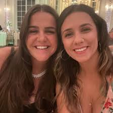 Amber Defelice's Instagram, Twitter & Facebook