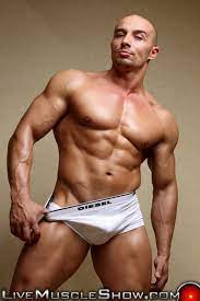 nude bodybuilder – Men for Men Blog