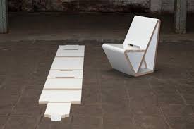 Thonet S Vouwwow Vw01 Is A Flat Pack Recycled Honeycomb Cardboard Chair Cardboard Chair Flat Pack Furniture Cardboard Design