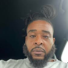 Michael Jordan vs LeBron James: Who is the Better Basketball Player