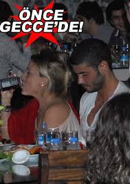 Saba tümer ve mehmet özer edirne'de nikah masasına oturdu. Tumer Ve Oktay Arasinda Neler Oluyor