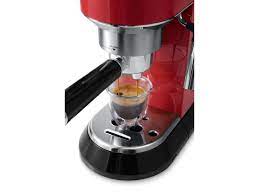 This machine consistently delivers a frothy, rich espresso, and for people who prefer to add some milk to their coffee concoctions, the dedica also. De Longhi Dedica Manual Espresso Machine Ec680 Red