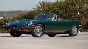 While the series iii cars, both open two seaters 1971 Jaguar E Type V12 Roadster Us Hintergrundbilder Und Wallpaper In Hd Car Pixel