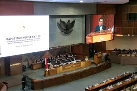 Yang dipertua dewan rakyat, datuk mohamad ariff md. Anggota Dpr Tepuk Tangan Saat Putusan Mk Disebut Oleh Pansus Angket