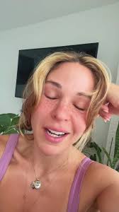 Virginia Slim Caroline