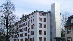Kleinbrand im haus 15 der uniklinik in frankfurt frankfurt am main (ots) gegen 17:00 wurde die feuerwehr durch die automatische brandmeldeanlage alarmiert. Architekt Uniklinik Frankfurt Hs15 Architekt Klinik Lucas Architekten