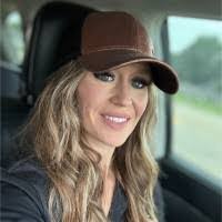 Ashley Appel's Instagram, Twitter & Facebook