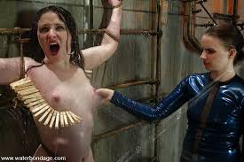 ▷ Claire Adams in Claire Adams and Caroline Pierce (Photo 11) | Kink