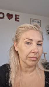 #gorgeous #kirstymuahairstyling #iconiclondonilluminator #makeupartist  #charlottetilllbury #blondehair #iconiclondonilluminator #makeup  #lovemakeup #mac #redlipstick #redlips #nars #bperfectcosmetics ...