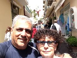 פריצות לבתים בנווה ים תושבים יקרים! בימים האחרונים התרבו הפריצות לבתים  בשכונתנו. לאור זאת, פניתי למפקד תחנת המשטרה בעיר ולחברה לביטחון להגביר את  הסיורים בשכונה. בשל כך, התחלתי בבדיקת אפשרות להגנה פרטית