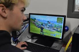 OPINION] 'Fortnite' location drop-ins provide different strategic values  for gameplay change