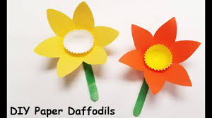 See more ideas about paper flowers, paper flowers diy, etsy. Diy Daffodil Paper Craft For Kids S S Blog