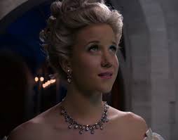 This in the next episode of once upon a time season 6 'the other shoe'. Cinderella Dp Live Action Remake Vs Once Upon A Time Who S More Beautiful Disney Princess Fanpop