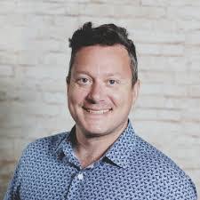 Elizabeth Maxie's Instagram, Twitter & Facebook