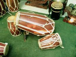 Gendang yang ukurannya besar, biasanya disebut kendang gedhe atau kendang kalih. Alat Musik Dan Gambar Alat Musik Tradisional Dari Setiap Provinsi Indonesia Indonesian Traditional Musical Instruments Berbagaireviews Com