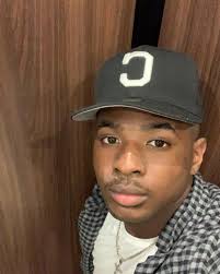 Eli Mitchell (@eli_toolit) • Instagram photos and videos