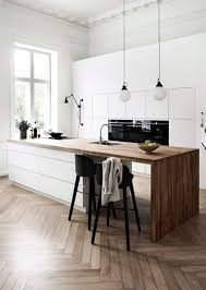 Parquet Pour Interieur Chaleureux Cuisine Moderne Cuisine Appartement Amenagement Cuisine