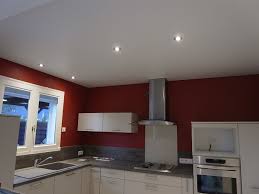 Deux espaces, deux couleurs, une seule pièce. Cuisine Frehel Deco Peinture Plafond Tendu Morbihan Loire Atlantique