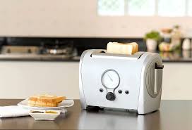 Scegli la consegna gratis per riparmiare di più. Tostapane I Modelli Indispensabili Per Una Colazione Sana E Gustosa