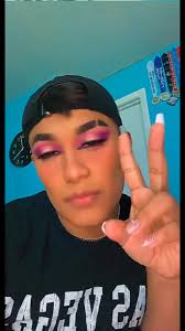 I understand now 🤦🏻‍♂️ #eyelashes #makeup #fyp #gay #pink #voiceover  #latino #trending #lgbt #girls #girlproblems