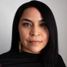 Angie Durrell's Instagram, Twitter & Facebook