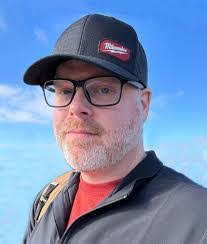 Marc North's Instagram, Twitter & Facebook