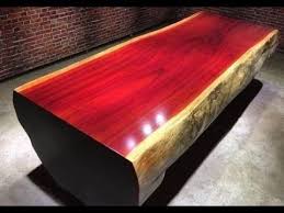 Perhiasan kepalanya tupi sinulatan juga dari kulit kayu. Kayu Merah Yang Terancam Punah Ini 6 Fakta Menarik Di Baliknya